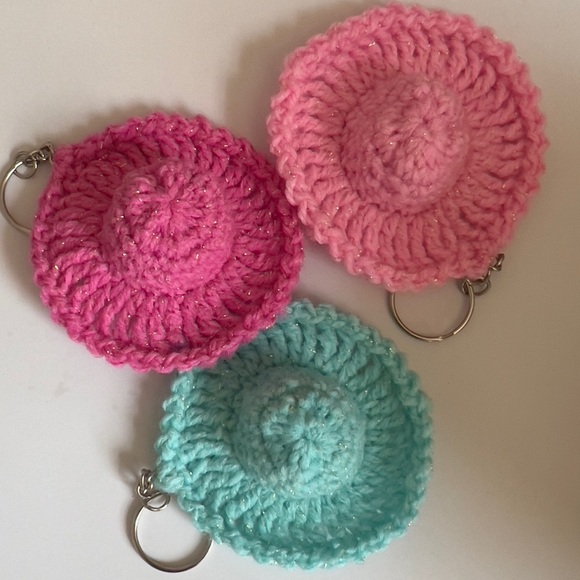 Handmade Crochet Hat Keychains - Pink - Picture 5 of 7